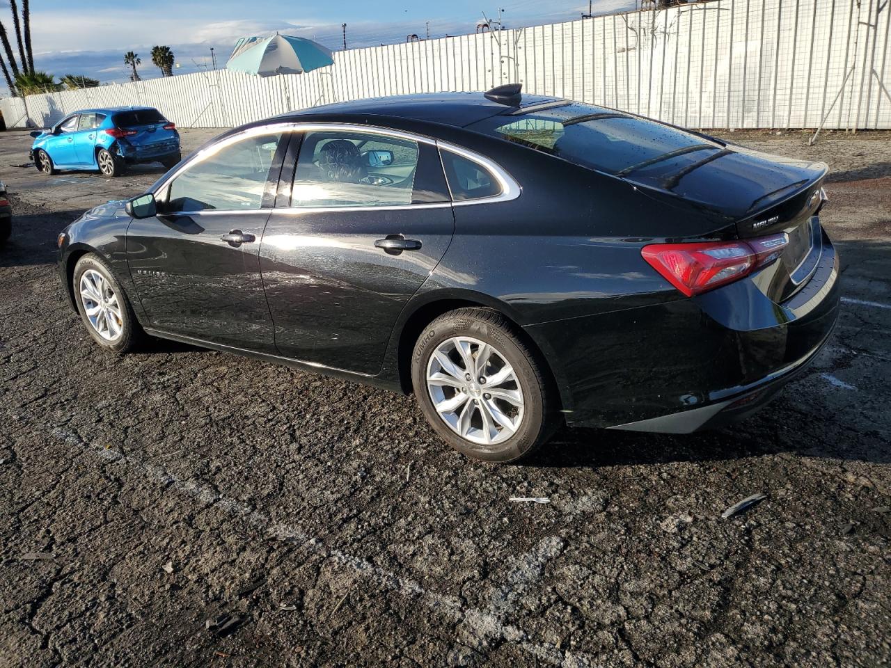 Obraz 2 z 2020 CHEVROLET MALIBU LT 2020 z VIN 1G1ZD5ST4LF115243