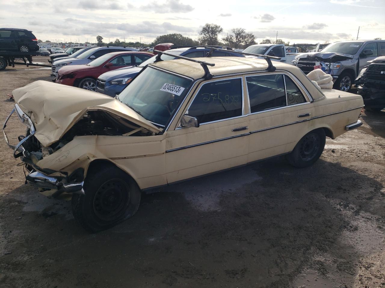 Obraz 1983 MERCEDES-BENZ 240 D 1983