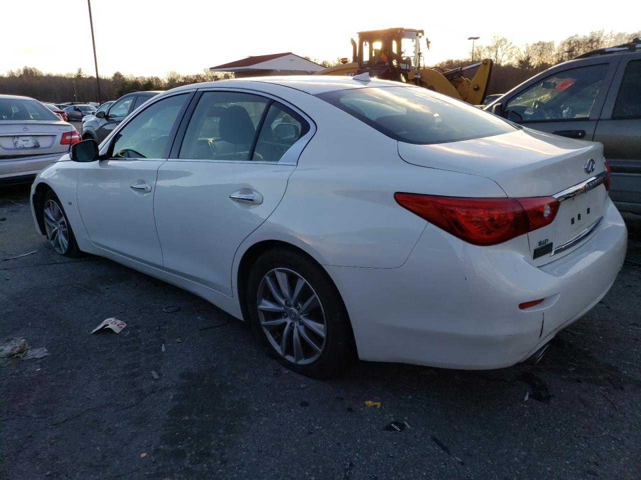 Изображение 2 2014 INFINITI Q50 BASE 2014 с VIN JN1BV7AR1EM705277