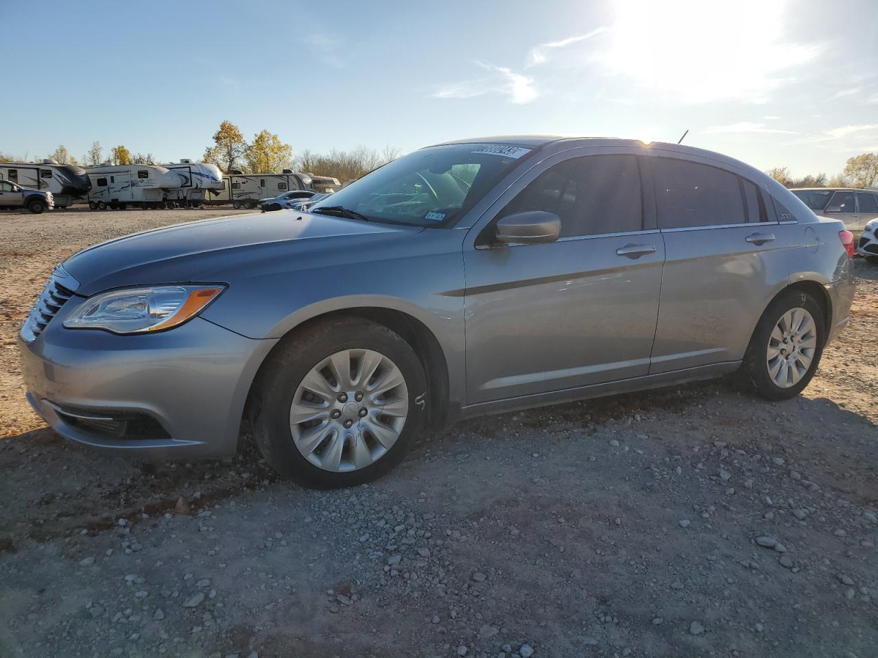 Изображение 1 2014 CHRYSLER 200 LX 2014 с VIN 1C3CCBAG8EN137228