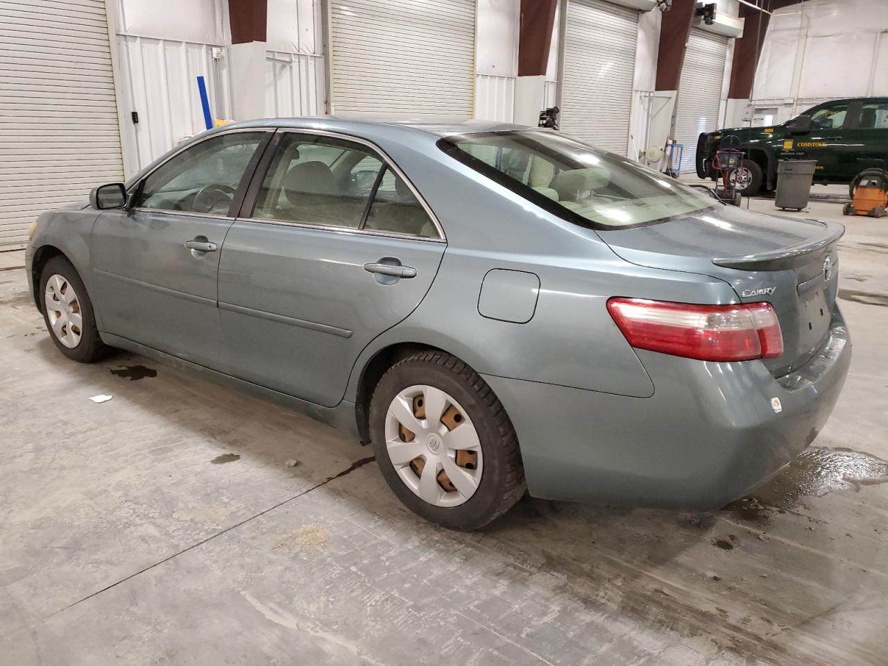 Image 2 of 2007 TOYOTA CAMRY CE 2007 with VIN 4T1BE46K27U578349