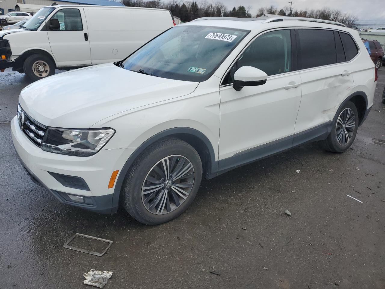 Изображение 1 2018 VOLKSWAGEN TIGUAN SE 2018 с VIN 3VV2B7AX5JM052389