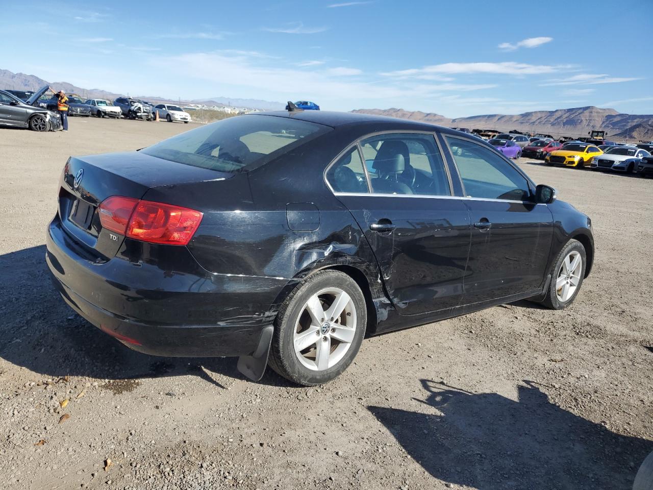Image 3 of 2013 VOLKSWAGEN JETTA TDI 2013 with VIN 3VWLL7AJ2DM205422