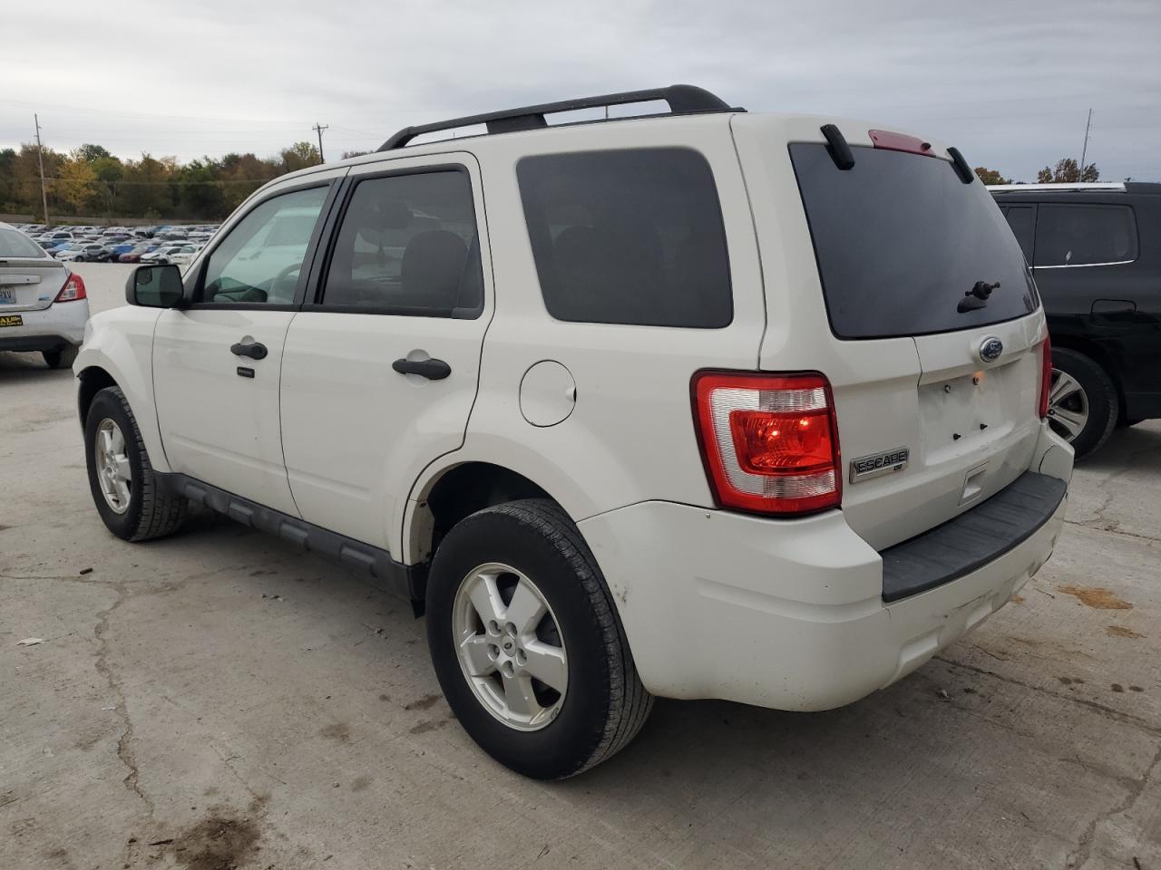 Image 2 of 2011 FORD ESCAPE XLT 2011 with VIN 1FMCU0D71BKB74736