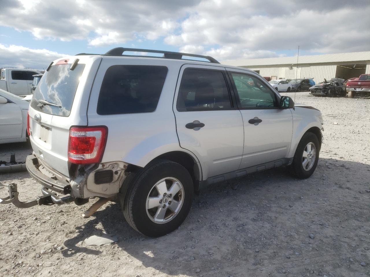 Obraz 3 z 2012 FORD ESCAPE XLT 2012 z VIN 1FMCU0D7XCKA55438