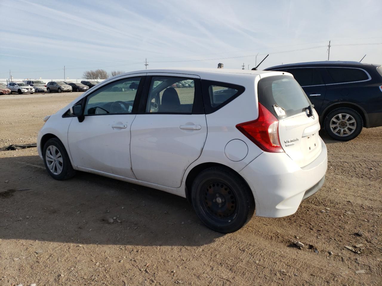 Изображение 2 2018 NISSAN VERSA NOTE S 2018 с VIN 3N1CE2CP8JL355282