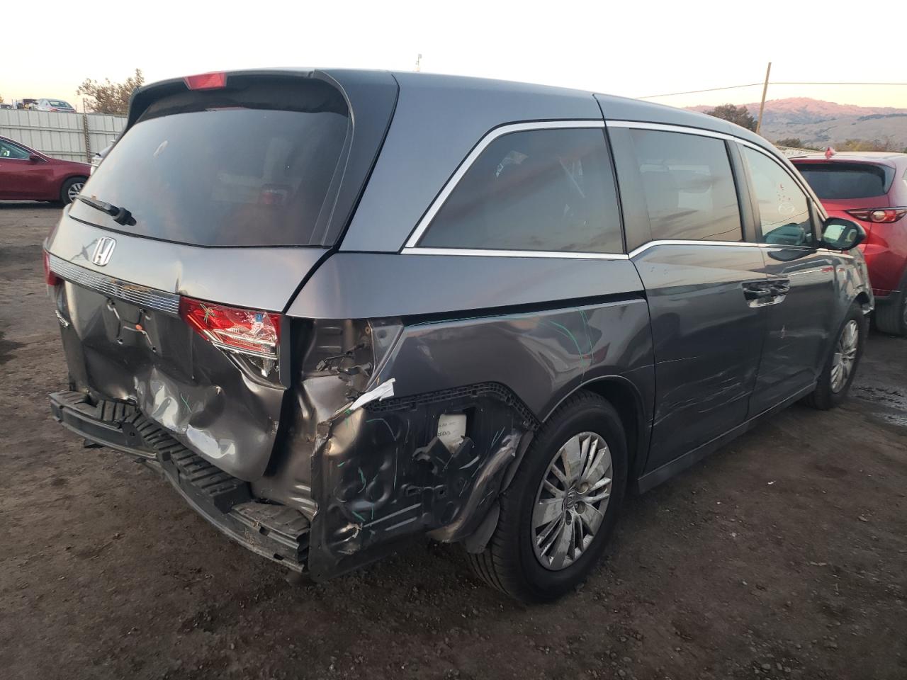 Obraz 3 z 2014 HONDA ODYSSEY LX 2014 z VIN 5FNRL5H24EB074550