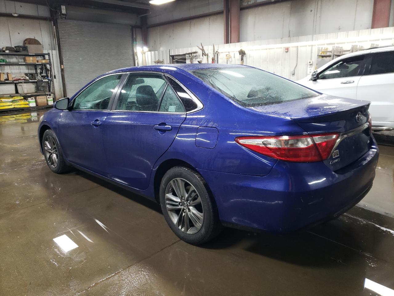Image 2 of 2015 TOYOTA CAMRY LE 2015 with VIN 4T1BF1FK1FU878877