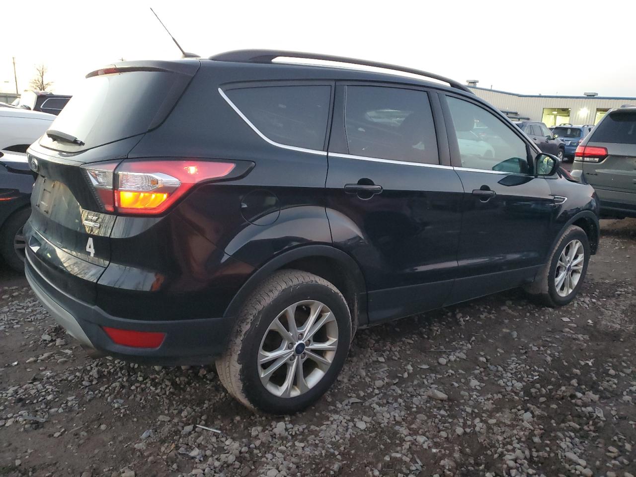 Obraz 3 z 2018 FORD ESCAPE SE 2018 z VIN 1FMCU9GD8JUB66156