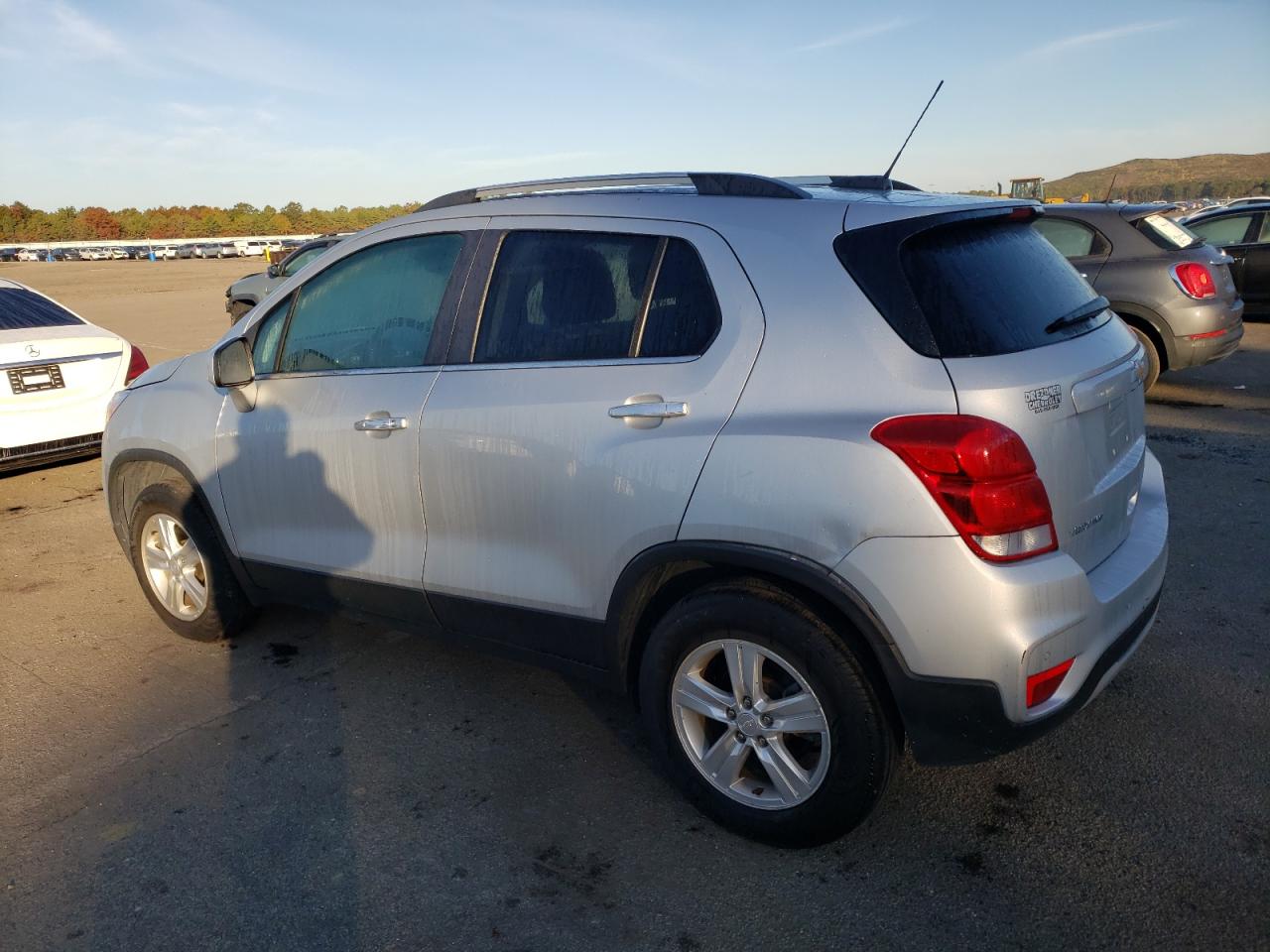 Изображение 2 2020 CHEVROLET TRAX 1LT 2020 с VIN 3GNCJPSB6LL231470