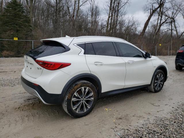 Изображение 3 2018 INFINITI QX30 BASE 2018 с VIN SJKCH5CR6JA047992