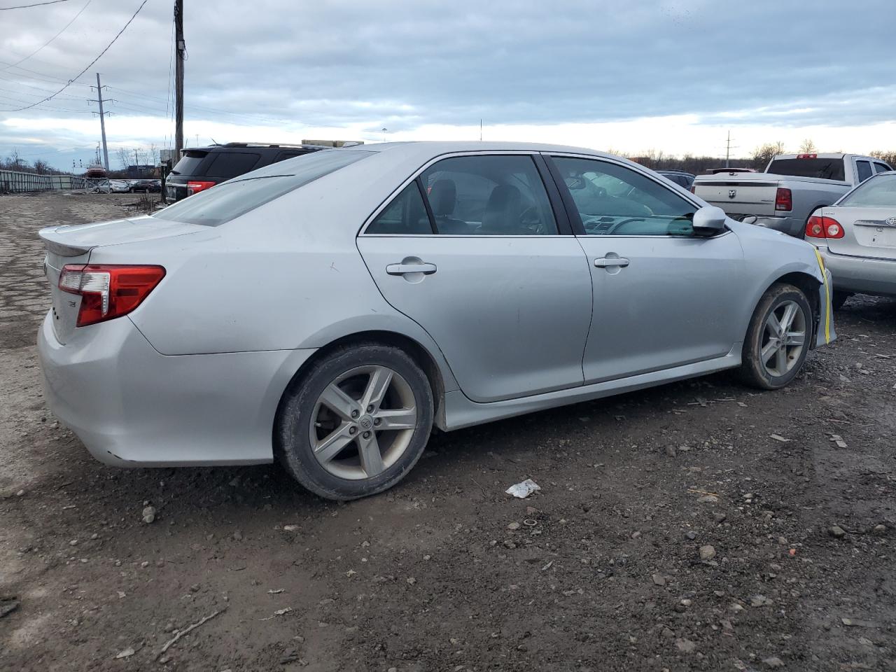 Obraz 3 z 2014 TOYOTA CAMRY L 2014 z VIN 4T1BF1FK6EU734031