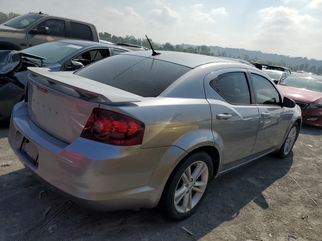 Изображение 3 2013 DODGE AVENGER SE 2013 с VIN 1C3CDZAG1DN522392
