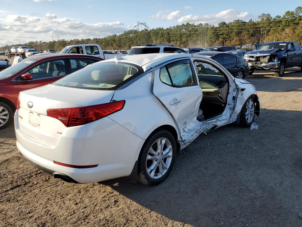 Obraz 3 z 2013 KIA OPTIMA LX 2013 z VIN 5XXGM4A73DG234028