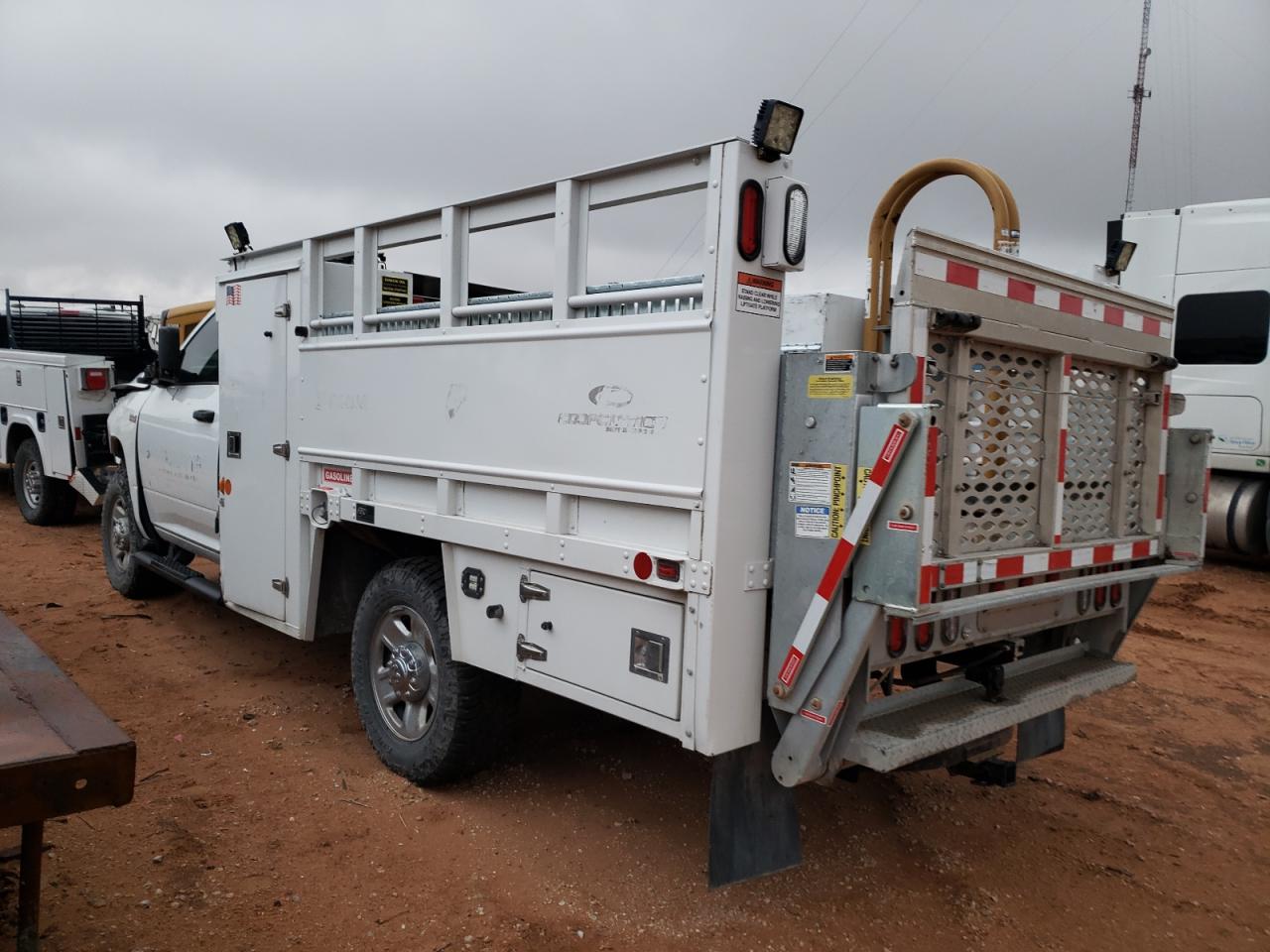 Изображение 2 2022 RAM 3500  2022 с VIN 3C7WRCAJ3NG200336