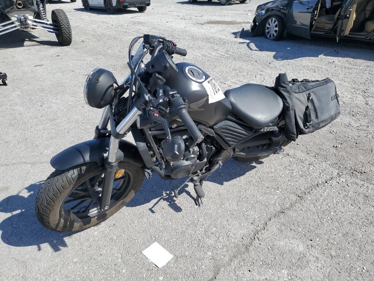Image 2 of 2021 HONDA CMX500  2021 with VIN MLHPC5601M5400021