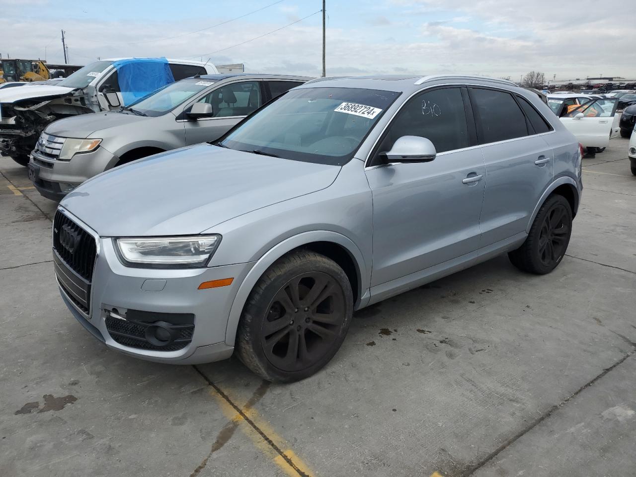 Изображение 1 2015 AUDI Q3 PREMIUM PLUS 2015 с VIN WA1EFCFS0FR005499
