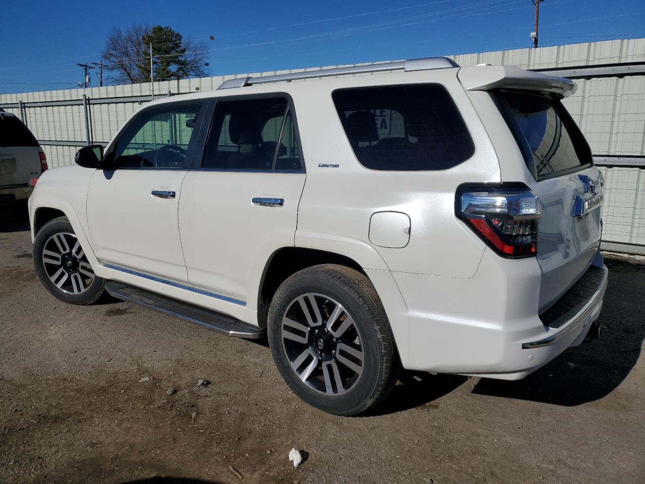 Image 2 of 2016 TOYOTA 4RUNNER SR5 2016 with VIN JTEZU5JR9G5133712