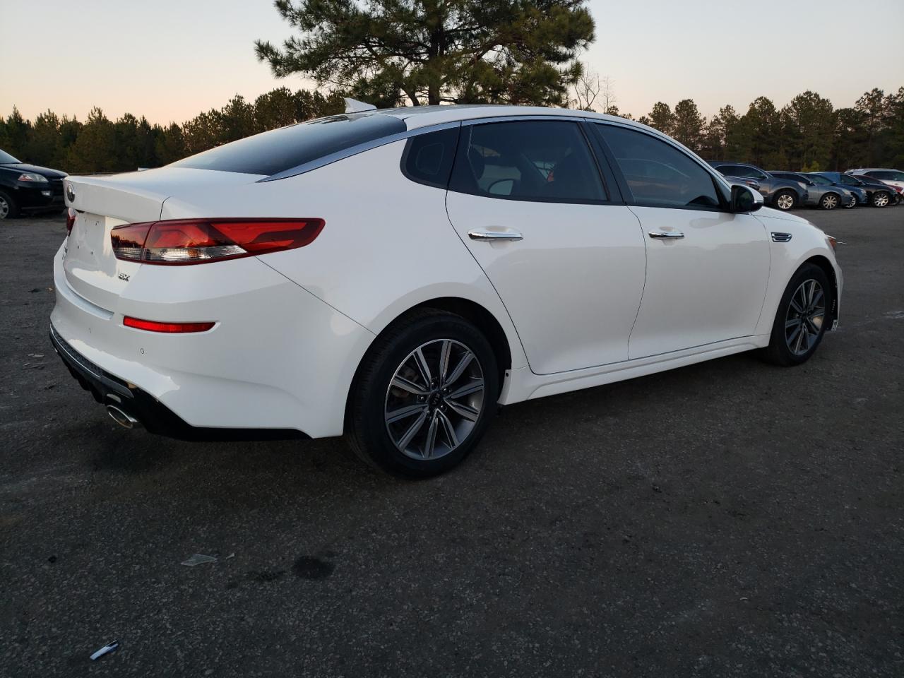 Изображение 3 2019 KIA OPTIMA EX 2019 с VIN 5XXGU4L17KG336454