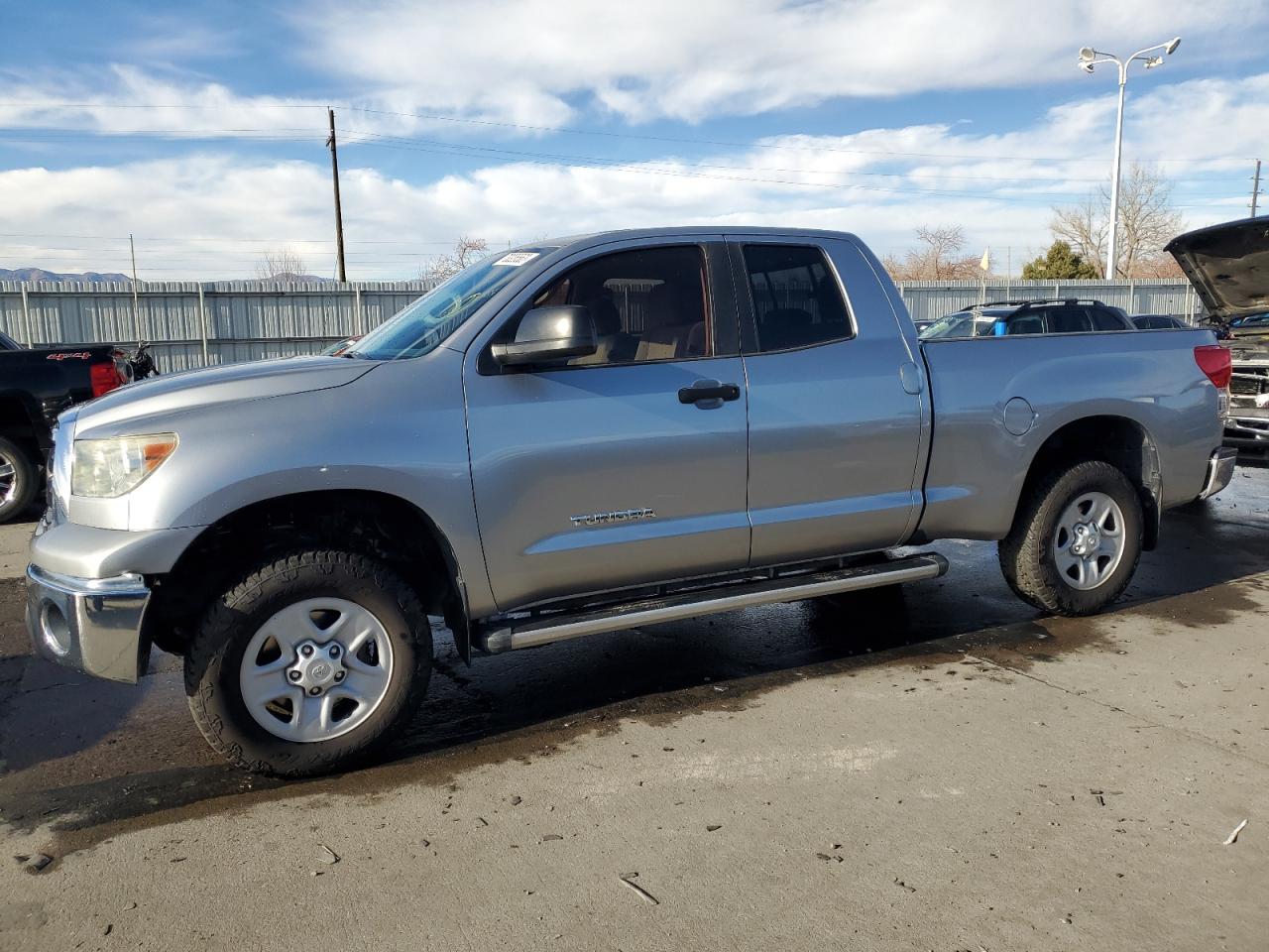Image 1 of 2013 TOYOTA TUNDRA DOUBLE CAB SR5 2013 with VIN 5TFRM5F14DX054956