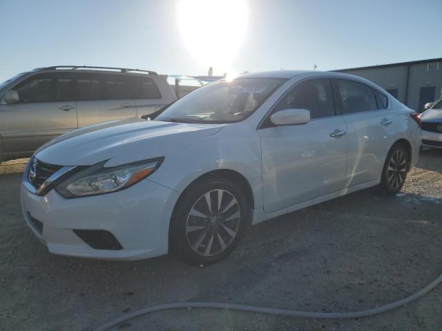 Image 1 of 2017 NISSAN ALTIMA 2.5 2017 with VIN 1N4AL3AP2HC260053