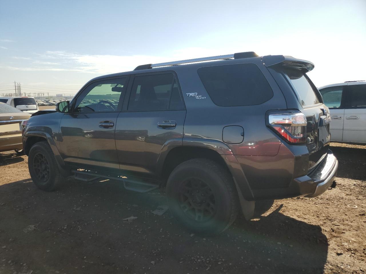 Image 2 of 2018 TOYOTA 4RUNNER SR5/SR5 PREMIUM 2018 with VIN JTEBU5JR1J5602638