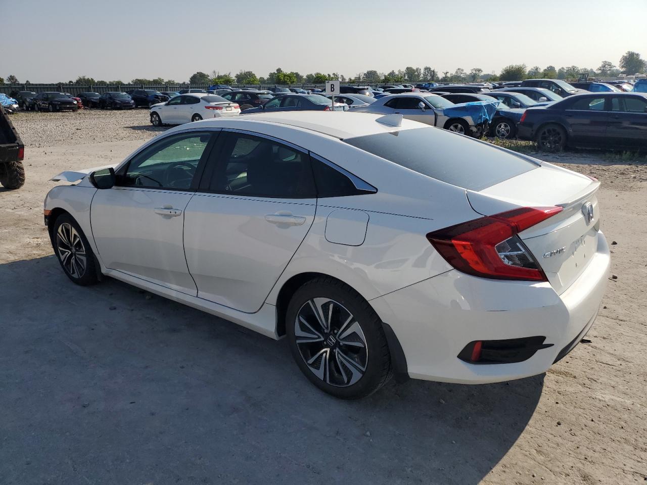 Image 2 of 2017 HONDA CIVIC EXL 2017 with VIN 19XFC1F71HE029179