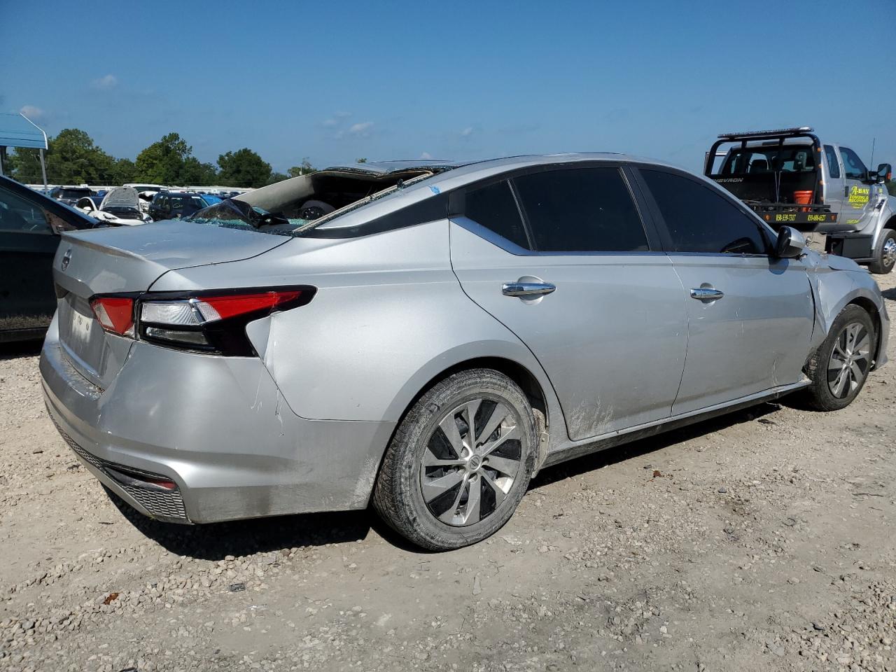 Obraz 3 z 2020 NISSAN ALTIMA S 2020 z VIN 1N4BL4BV7LN305489