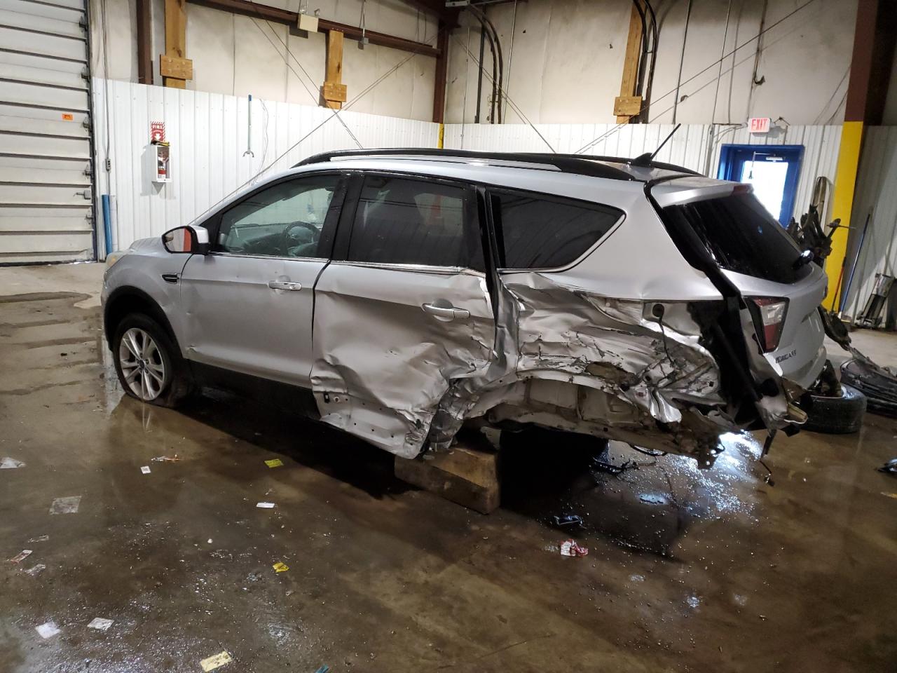 Изображение 2 2018 FORD ESCAPE SEL 2018 с VIN 1FMCU9HD8JUB16677