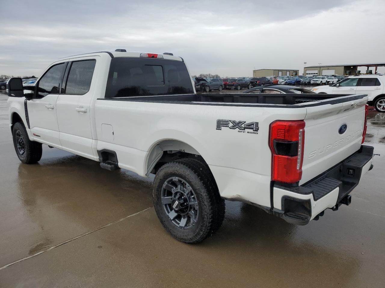 Изображение 2 2023 FORD F350 SUPER DUTY 2023 с VIN 1FT8W3BMXPEC68117