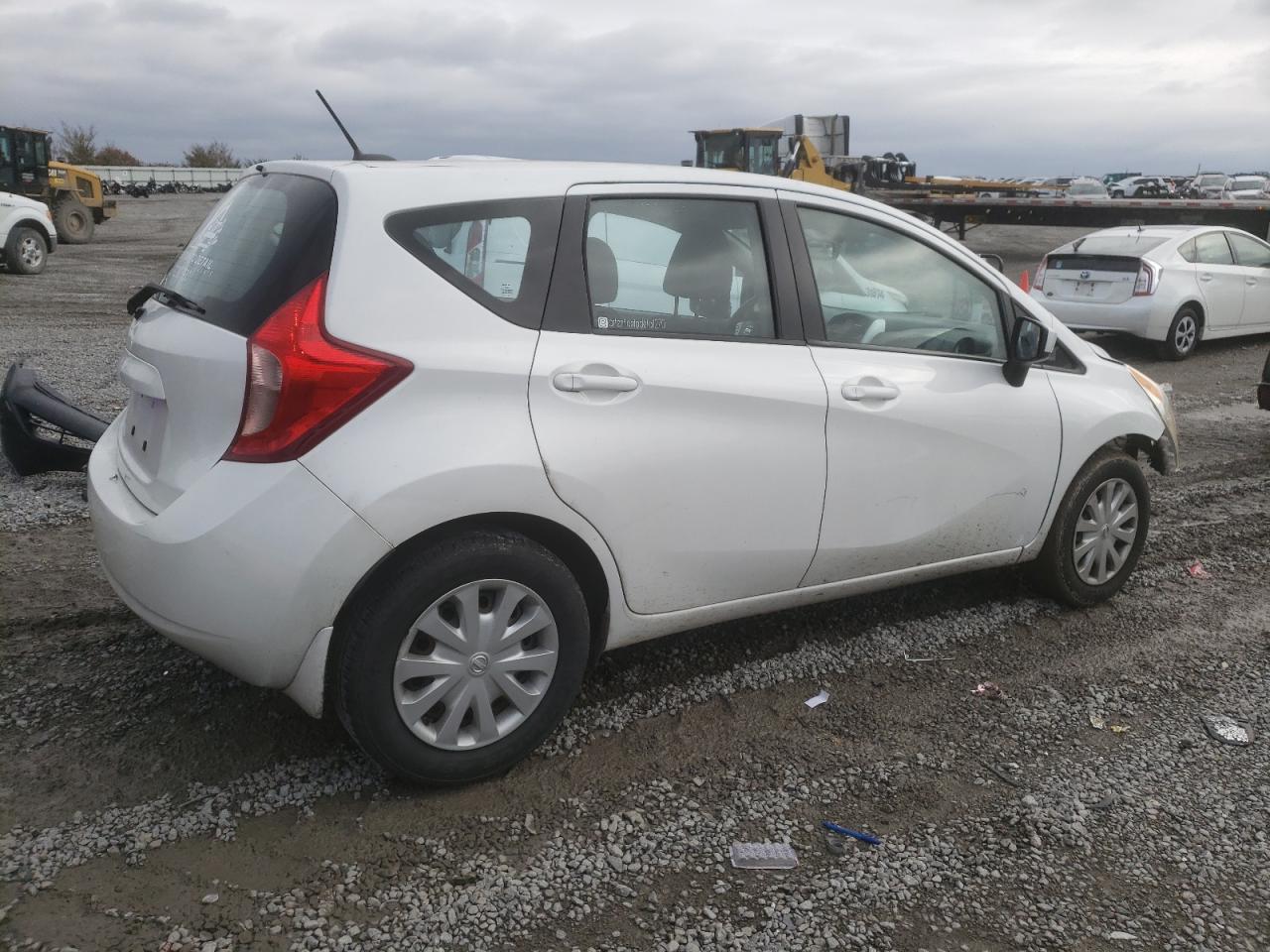 Изображение 3 2016 NISSAN VERSA NOTE S 2016 с VIN 3N1CE2CP5GL396655