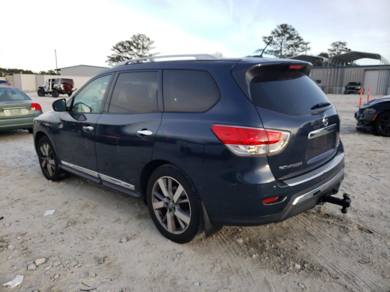 Image 2 of 2013 NISSAN PATHFINDER S 2013 with VIN 5N1AR2MM4DC646547