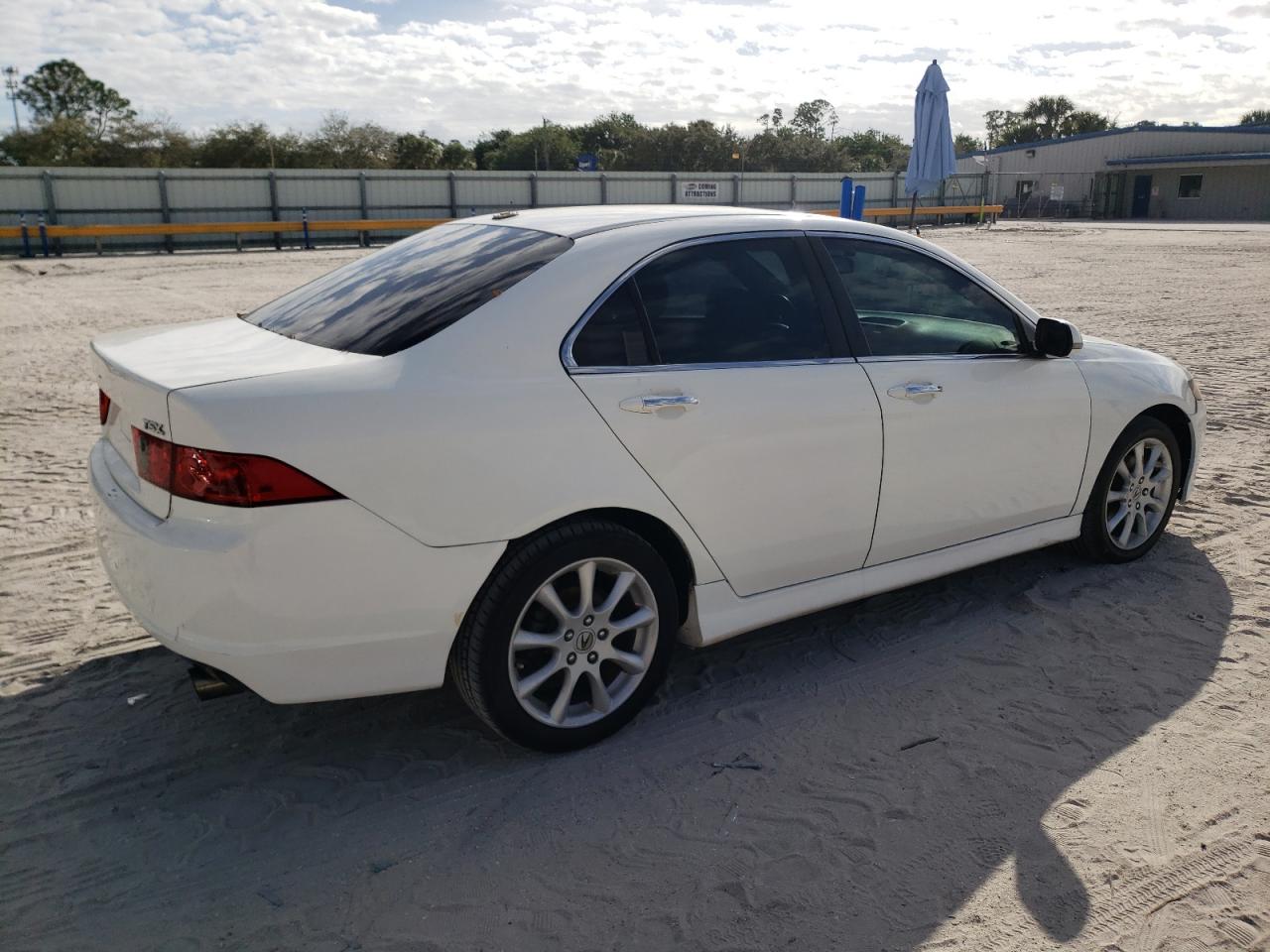 Image 3 of 2006 ACURA TSX  2006 with VIN JH4CL96806C032183