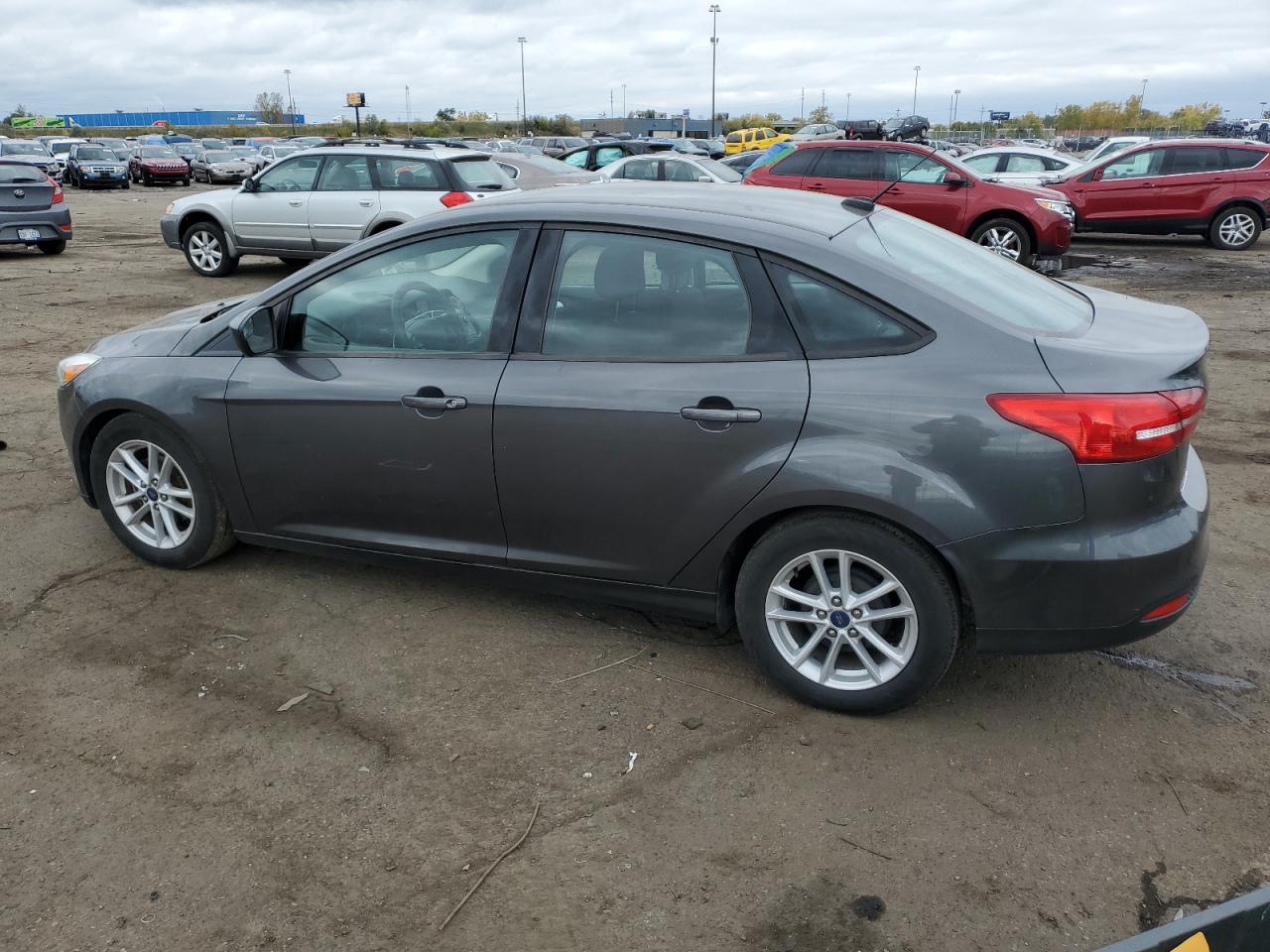 Изображение 2 2018 FORD FOCUS SE 2018 с VIN 1FADP3F29JL204177