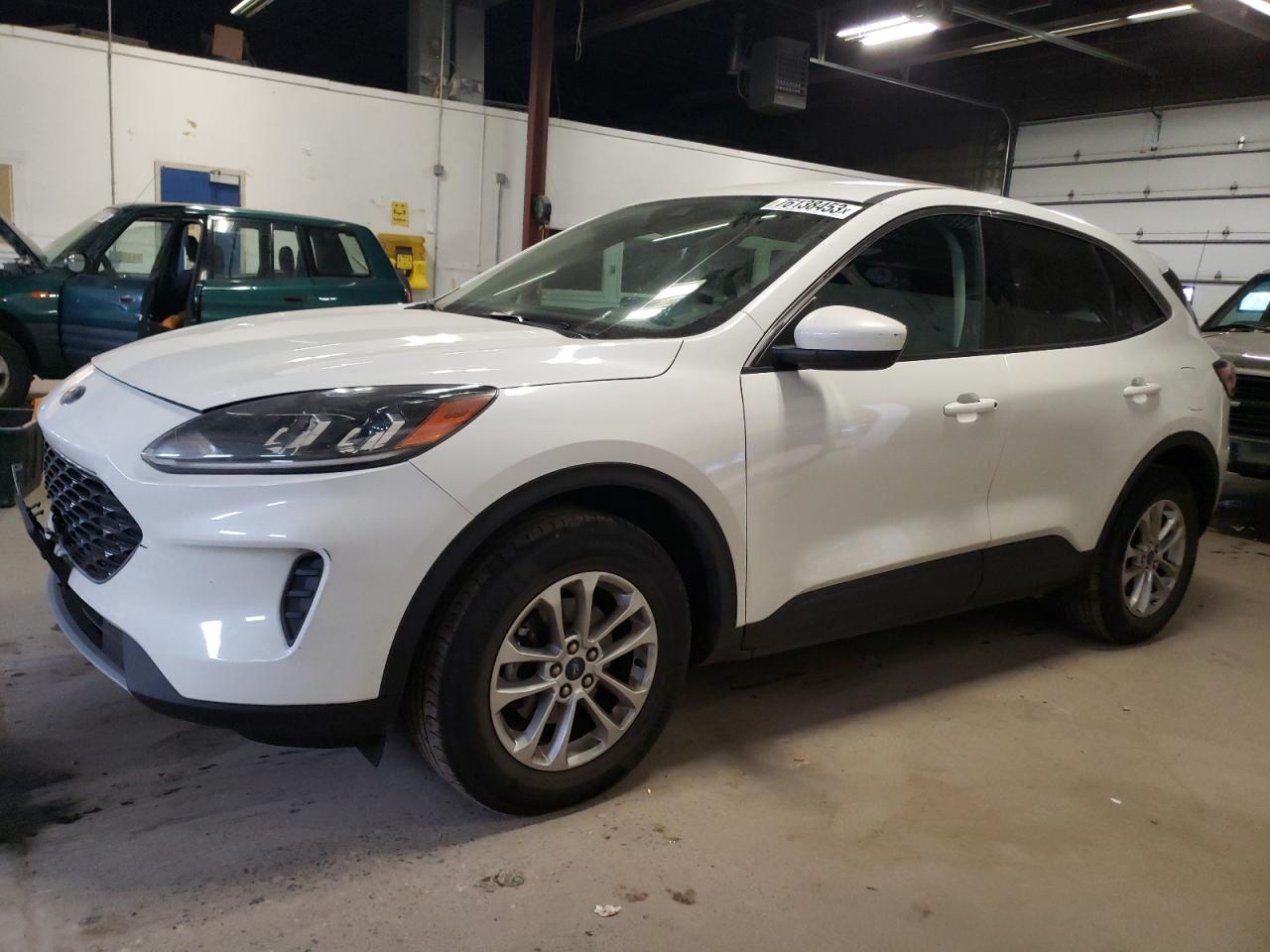 Image 1 of 2020 FORD ESCAPE SE 2020 with VIN 1FMCU9G62LUB49146