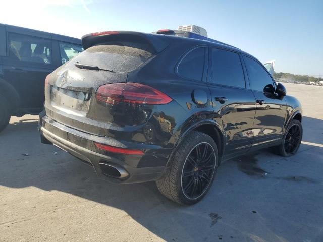 Obraz 3 z 2018 PORSCHE CAYENNE  2018 z VIN WP1AA2A2XJKA05773