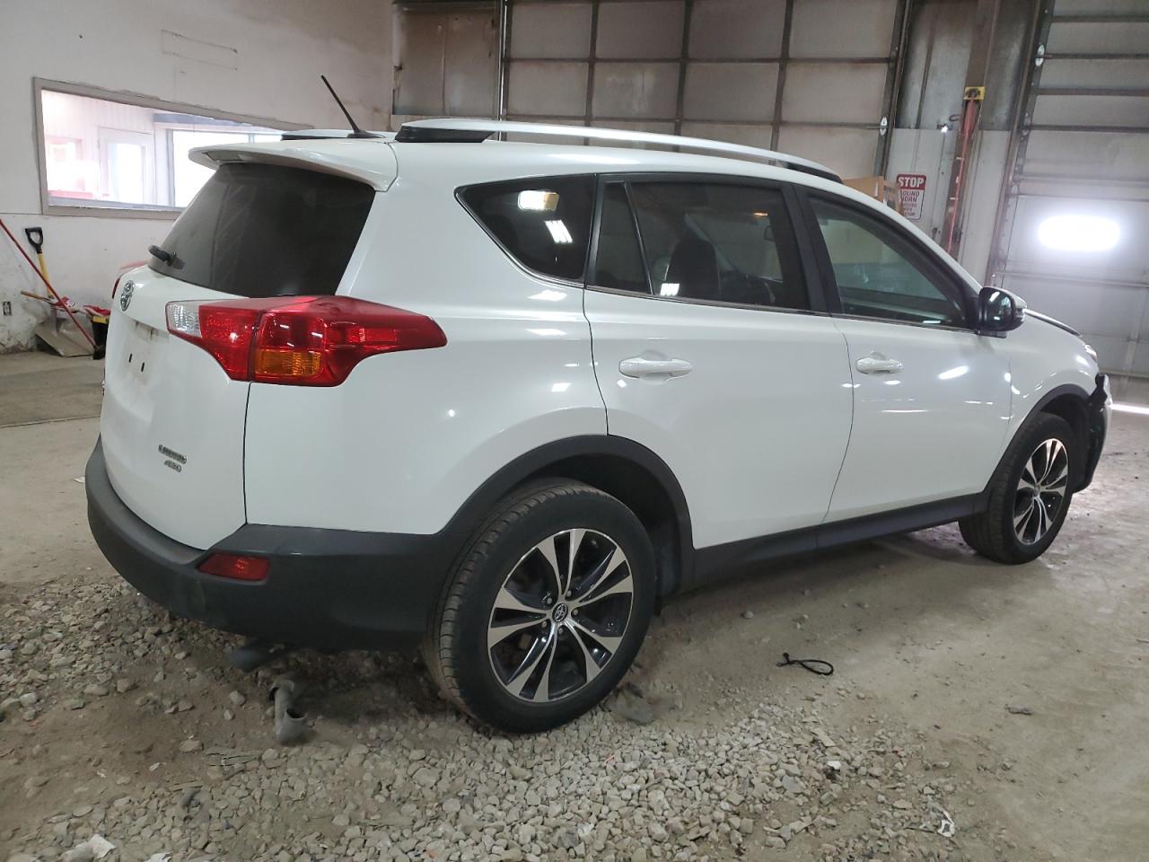 Obraz 3 z 2015 TOYOTA RAV4 LIMITED 2015 z VIN 2T3DFREV5FW299143