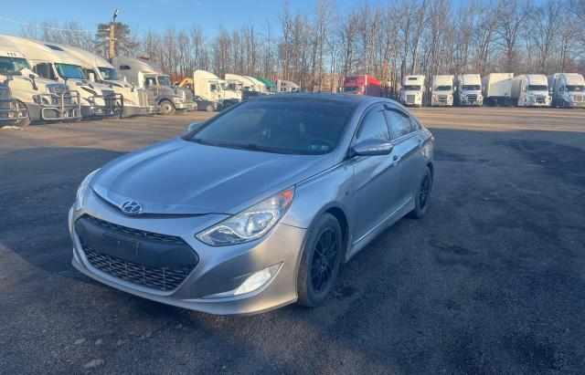 Obraz 2 z 2012 HYUNDAI SONATA HYBRID 2012 z VIN KMHEC4A45CA047797