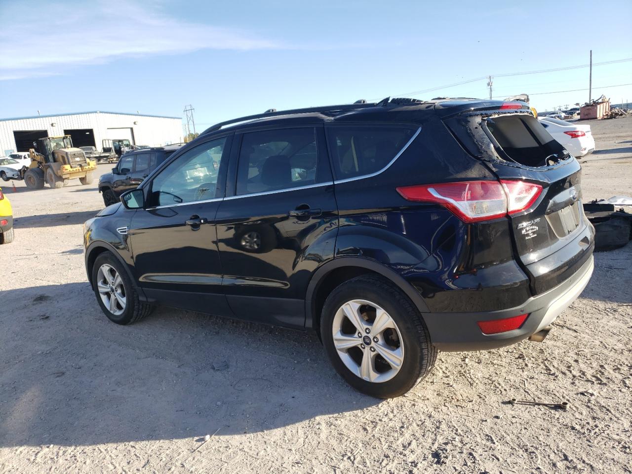Image 2 of 2016 FORD ESCAPE SE 2016 with VIN 1FMCU0G99GUB58731