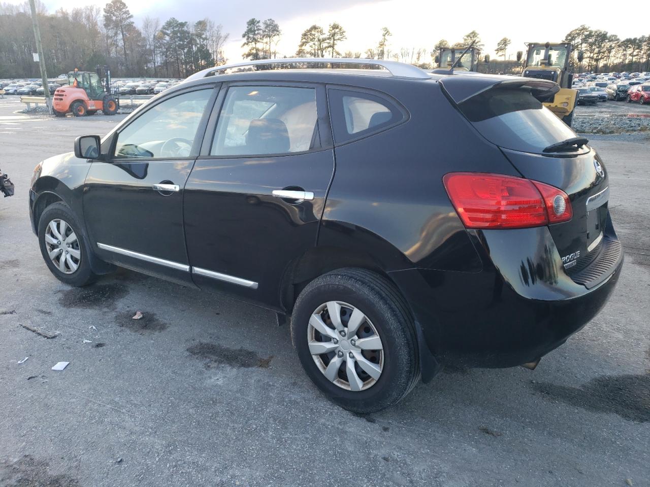 Obraz 2 z 2015 NISSAN ROGUE SELECT S 2015 z VIN JN8AS5MV8FW260870