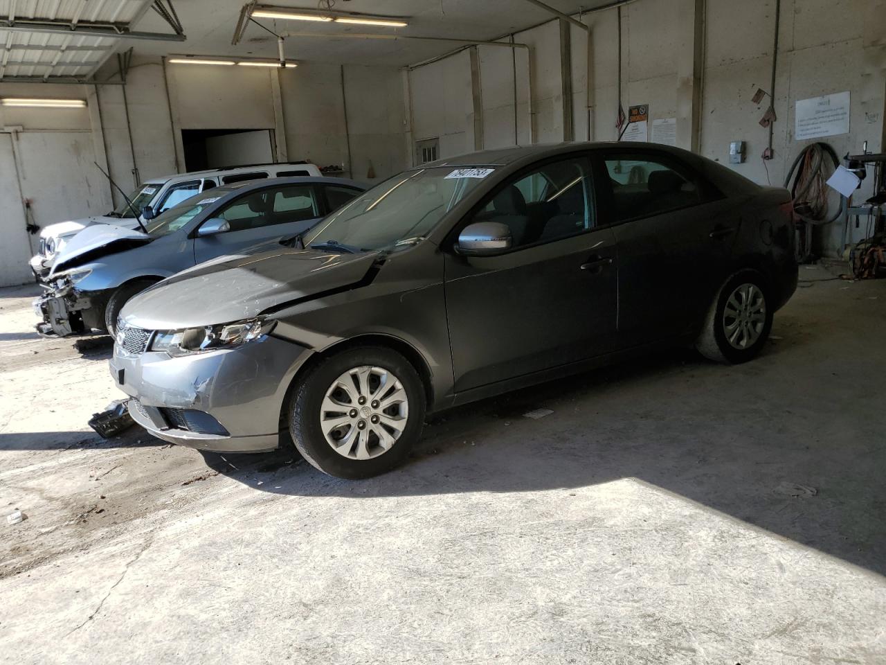 Изображение 1 2013 KIA FORTE EX 2013 с VIN KNAFU4A24D5722857