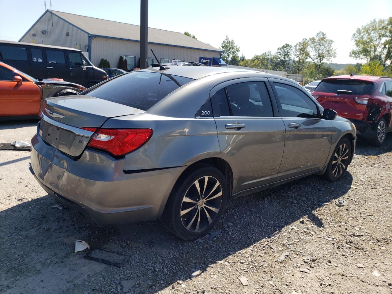 Изображение 3 2013 CHRYSLER 200 TOURING 2013 с VIN 1C3CCBBB6DN600467