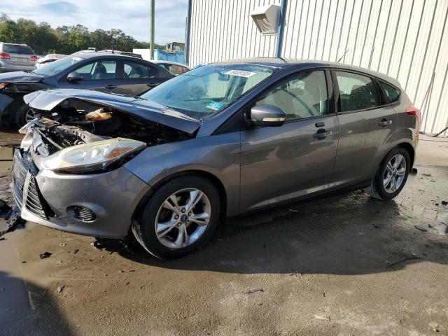 Image 1 of 2014 FORD FOCUS SE 2014 with VIN 1FADP3K26EL172168