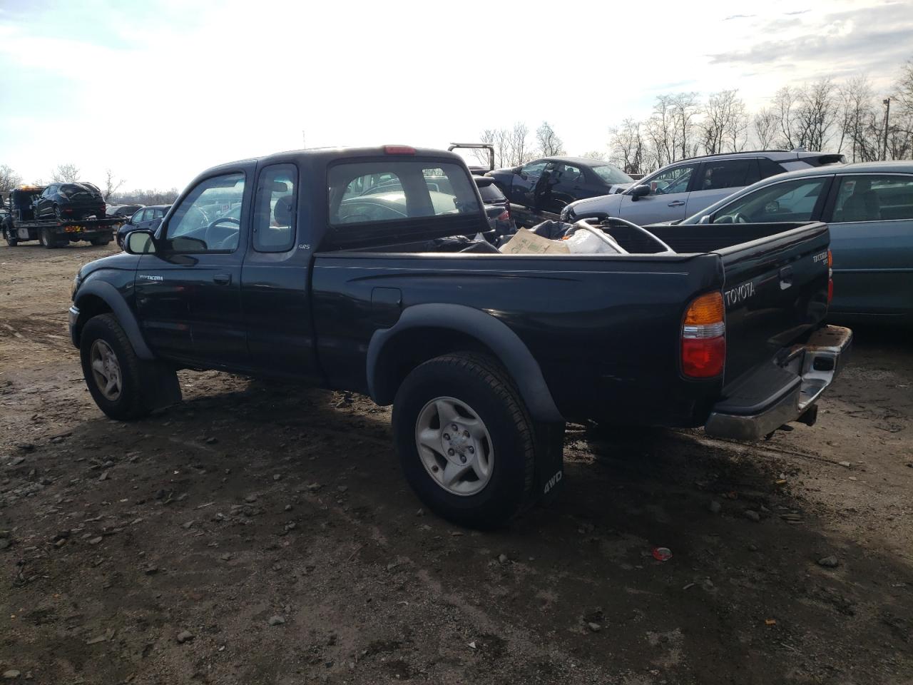 Изображение 2 2001 TOYOTA TACOMA XTRACAB 2001 с VIN 5TEWM72NX1Z733089