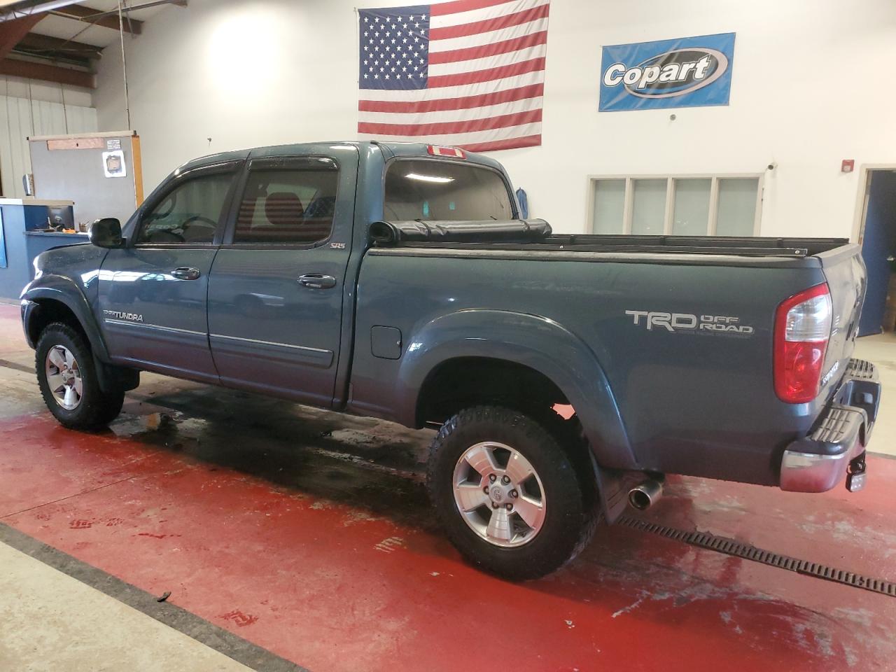 Изображение 2 2006 TOYOTA TUNDRA DOUBLE CAB SR5 2006 с VIN 5TBDT44146S539075