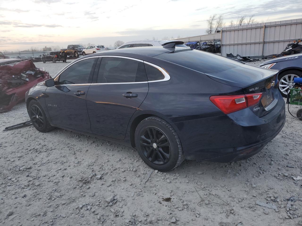 Изображение 2 2017 CHEVROLET MALIBU LT 2017 с VIN 1G1ZE5ST2HF258275