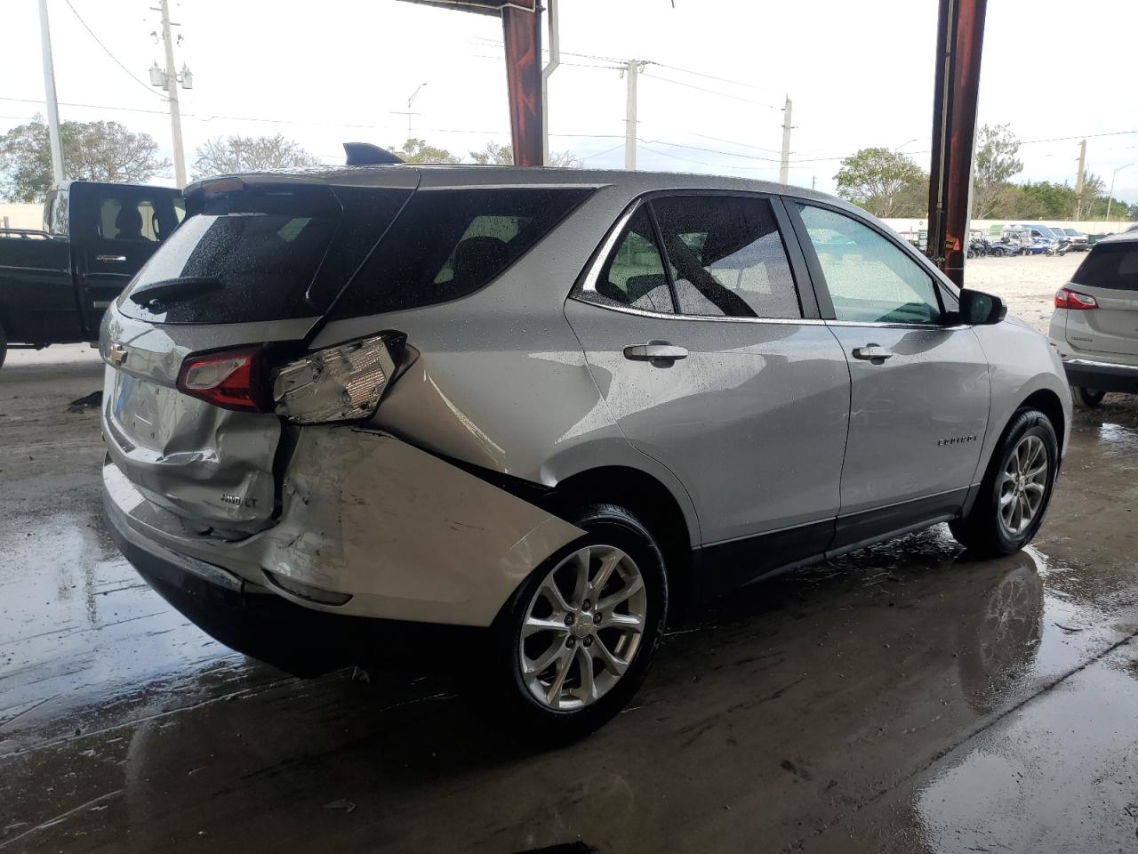 Obraz 3 z 2021 CHEVROLET EQUINOX LT 2021 z VIN 2GNAXTEV1M6141606