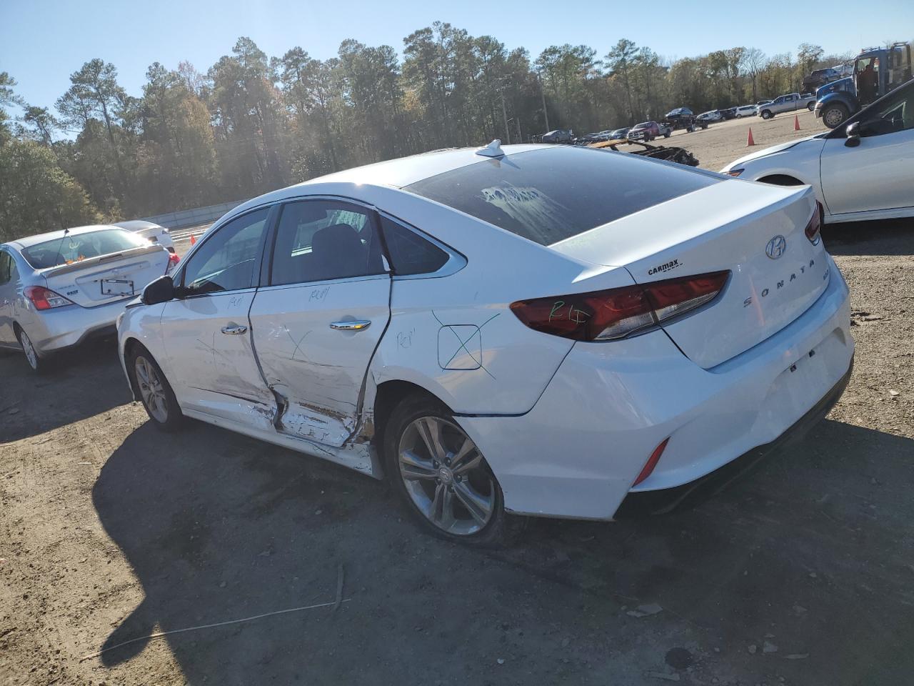 Obraz 2 z 2019 HYUNDAI SONATA LIMITED 2019 z VIN 5NPE34AF7KH779393