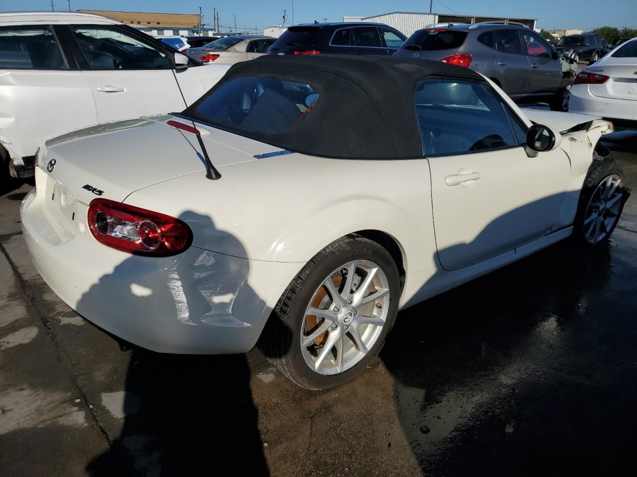 Obraz 3 z 2009 MAZDA MX-5 MIATA  2009 z VIN JM1NC25F190202266