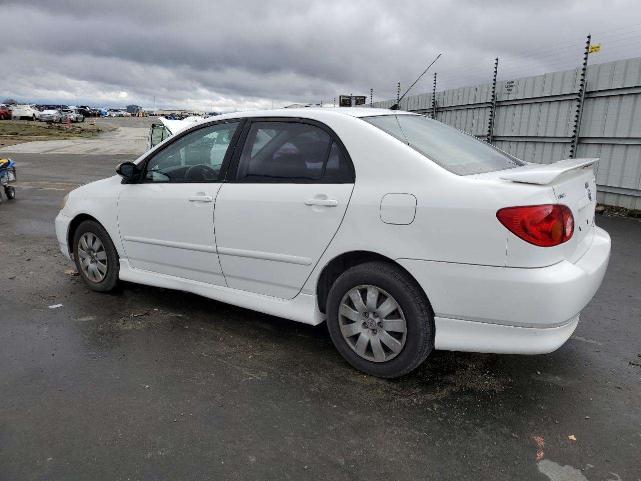 Image 2 of 2003 TOYOTA COROLLA CE 2003 with VIN 1NXBR32E43Z104900
